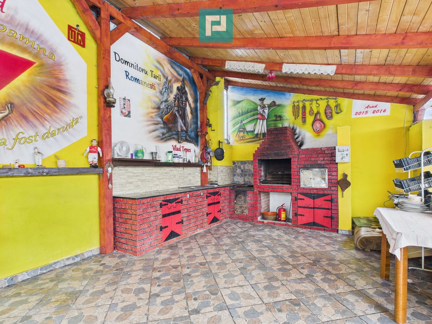 Casă cu 4 camere în zona Parneava - Poză 28