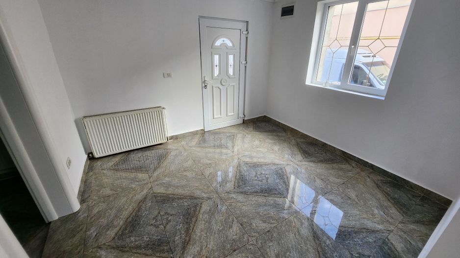 Casa individuala zona Plopi - Poză 2