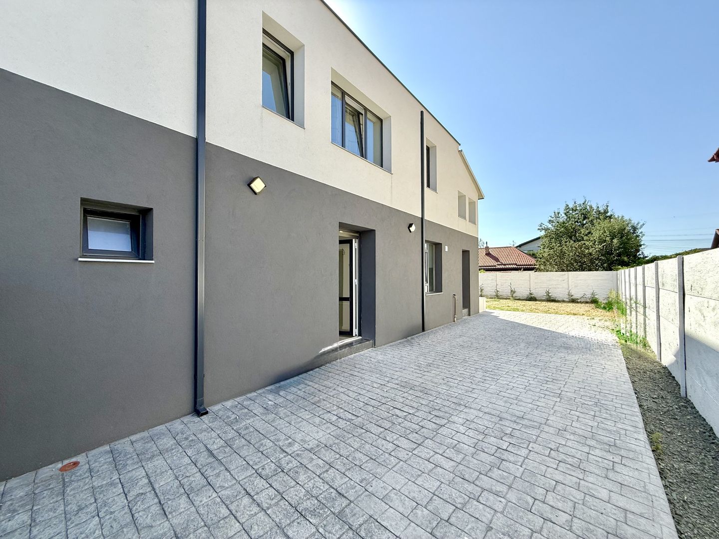 Casă premium de închiriat – Dumbrăvița - zona centrală - Poză 33