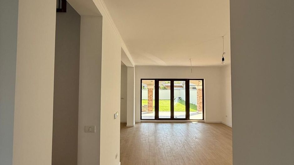 Duplex nou - 3 dormitoare - zona Kids Park - Dumbravita - Poză 1