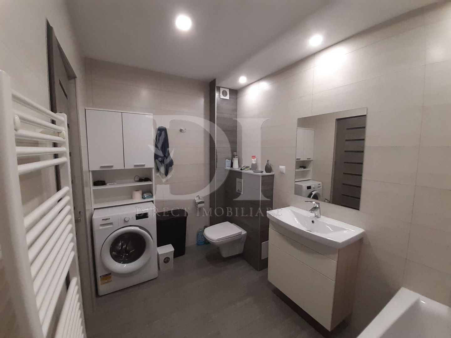 Apartament cu 2 camere-Zona Eroilor Floresti - Poză 9