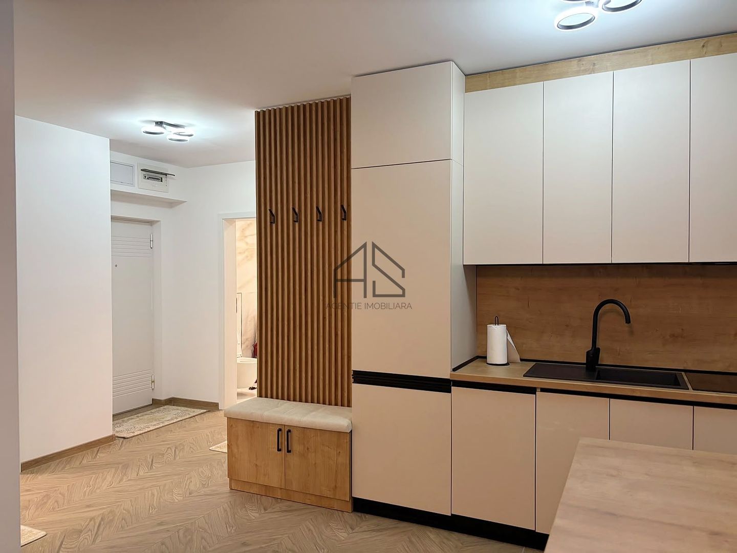 De închiriat | 3 camere | 2 bai | Prima inchiriere | Vladimirescu - Poză 2