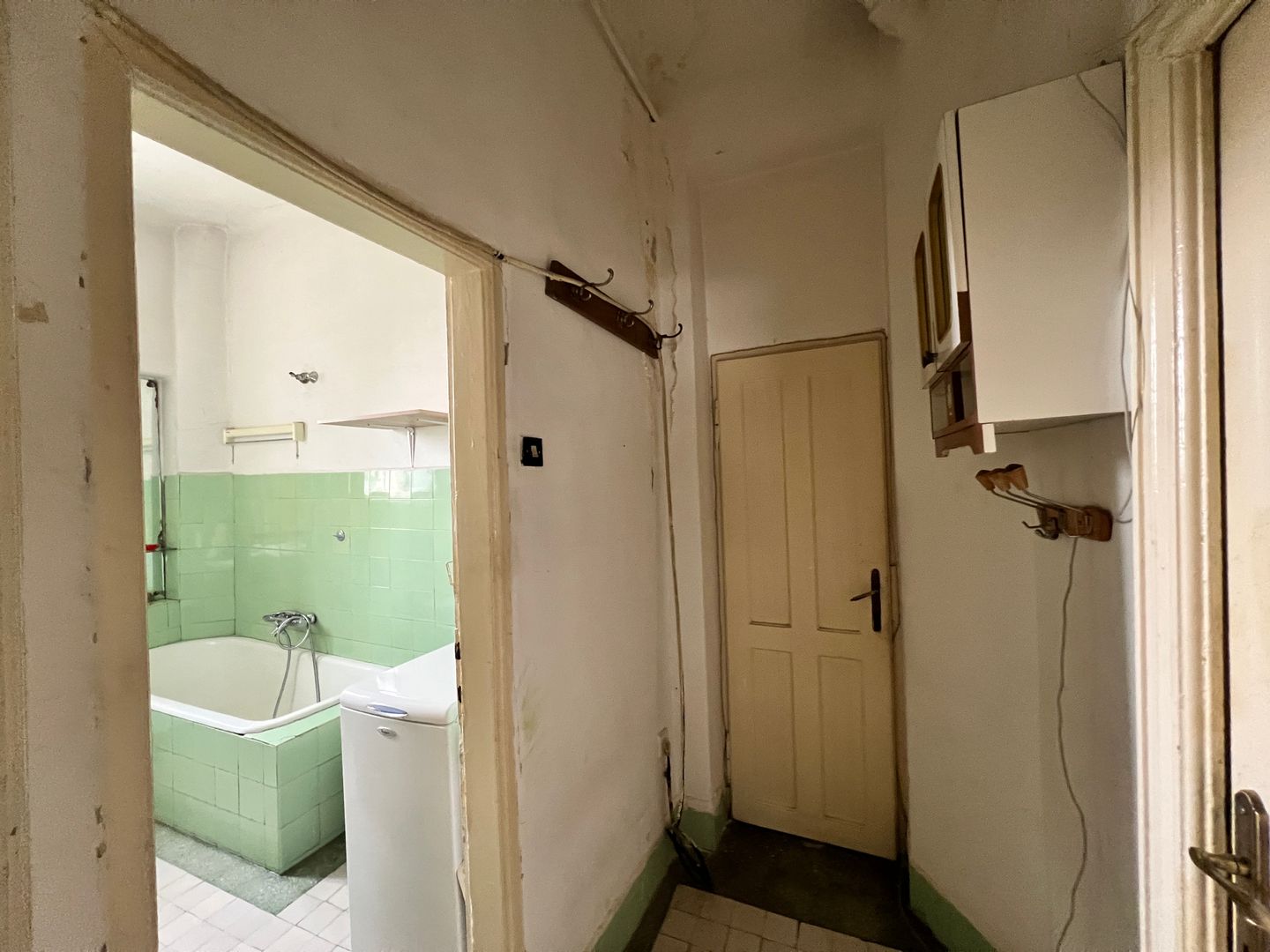 Casă interbelică de închiriat – Str. Barbu Văcărescu nr. 33 - Poză 30