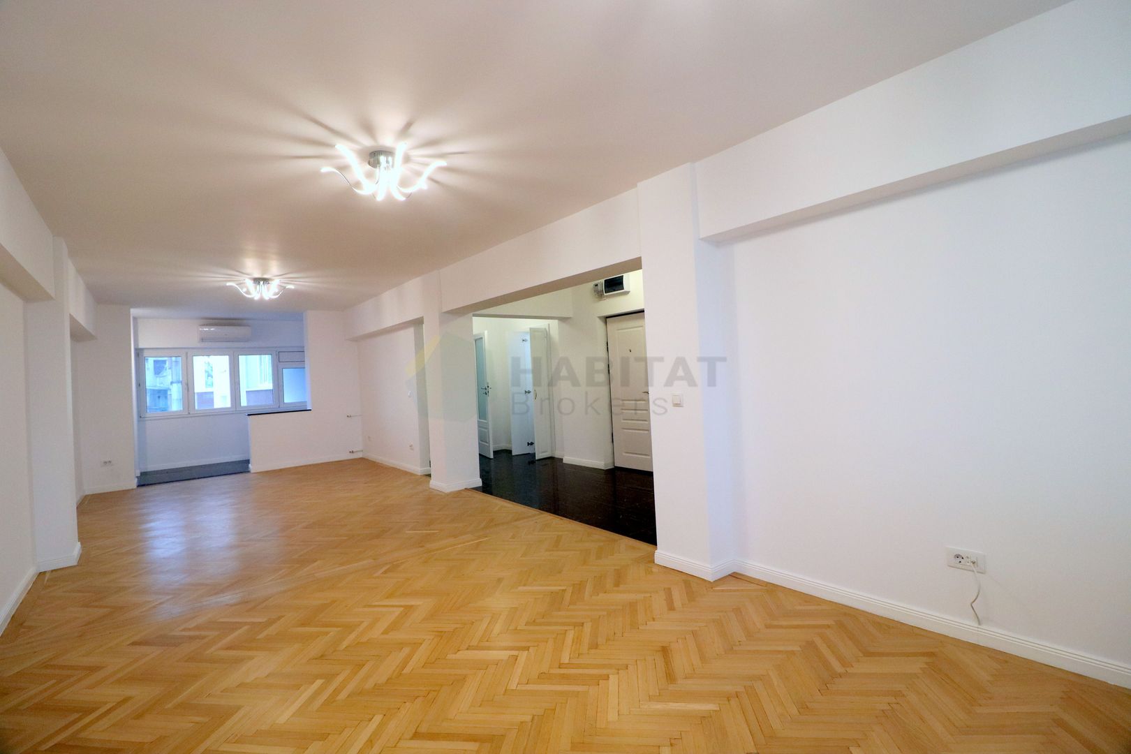 4 Camere (153 mp utili) în Blocul Scala - Poză 32