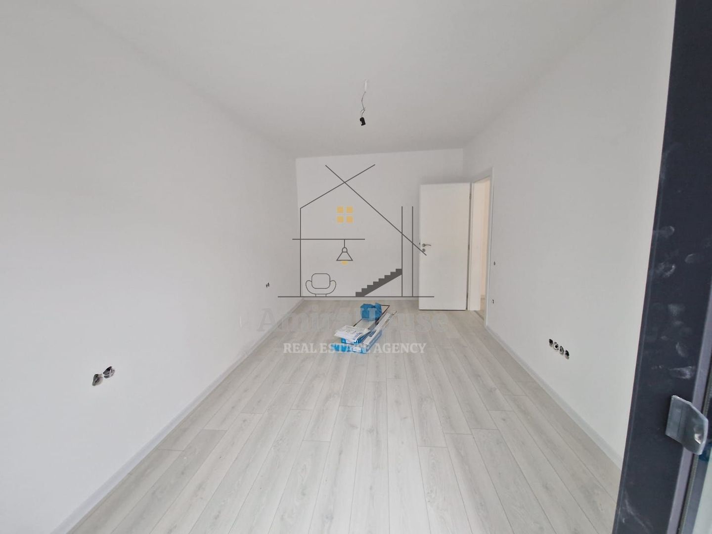 Apartament 2 camere, finisat, parcare, terasa 31 mp,  str Sub Cetate, Floresti - Poză 16