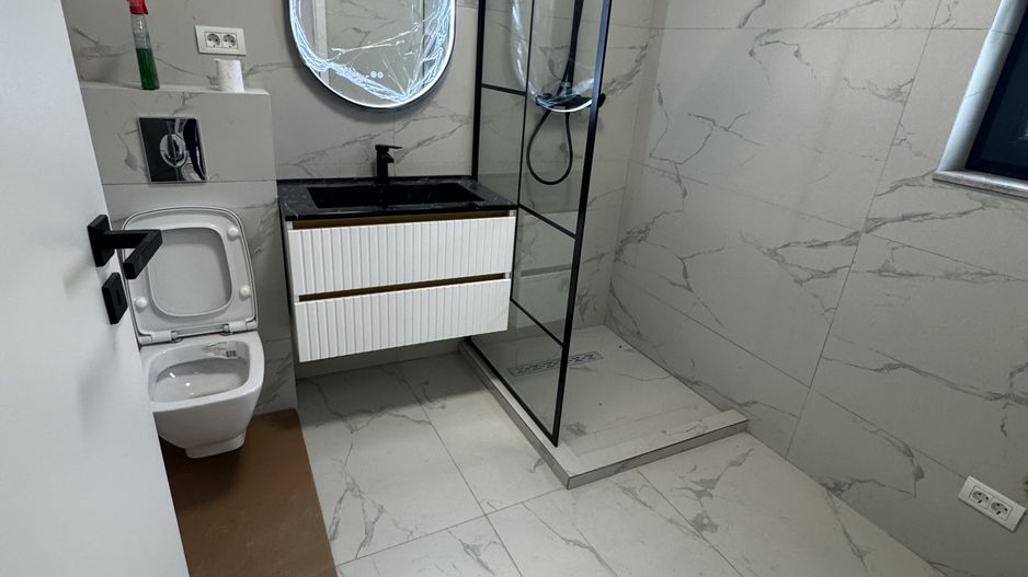 Individuala 23 august TOATE UTILITATILE, curte 350m2 - Poză 4