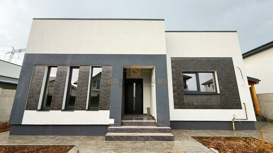 Casa Individuala cu 4 Camere si 2 Bai | Teren 343 mp, zona centrala - Poză 1