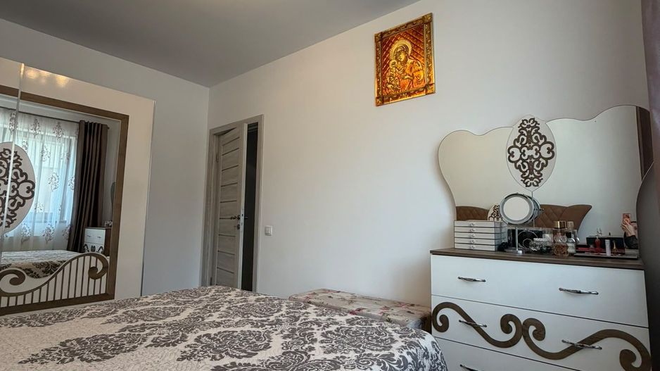 Apartament 3 camere, curte, boxa, parcare, Sub Cetate - Poză 22
