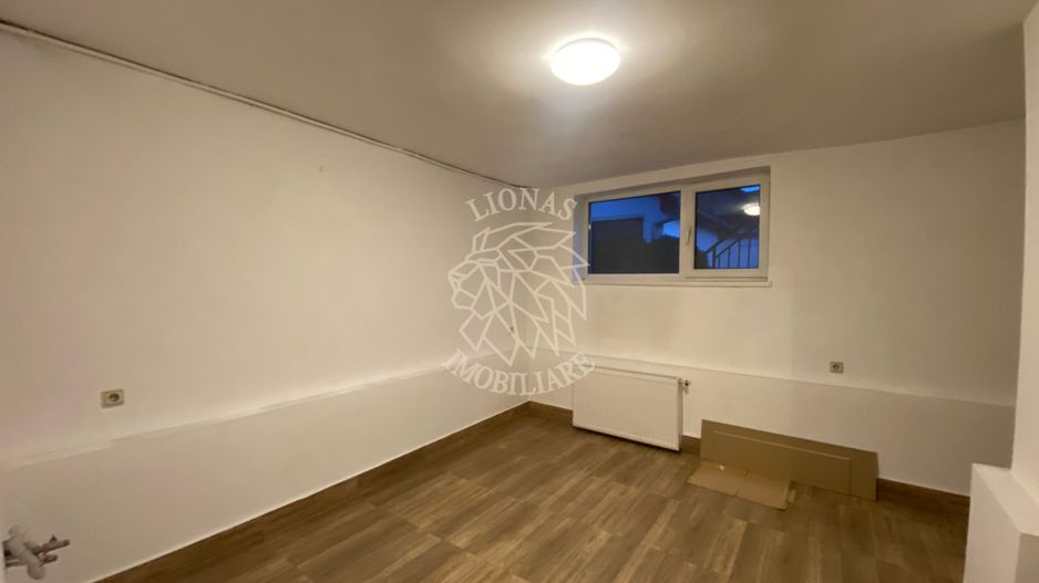 Spatiu comercial 50 mp- ideal birou/salon/cabinet- Zona Centrala - Poză 5