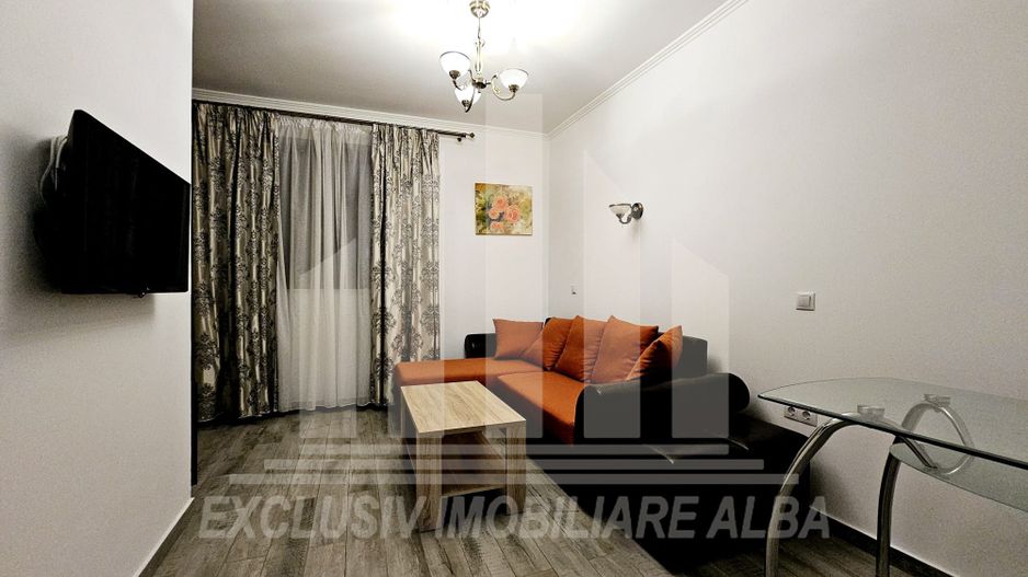 Apartamentcu 2 camere decomandate, Centru - Poză 2