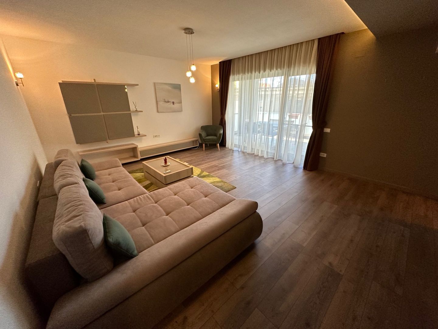 Apartament cu 3 camere de închiriat în zona Nord - Poză 7