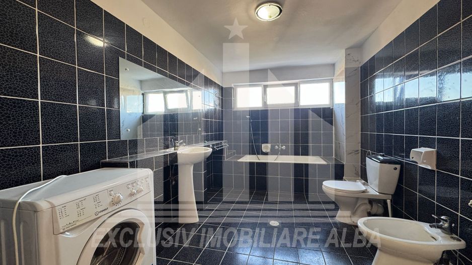 Casa individuala | Pensiune | 320 mp | 750 mp teren | Cetate - Poză 10