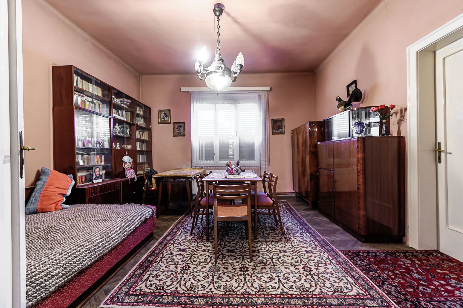 Casă cu 4 camere Augustin Doinaș - Poză 6