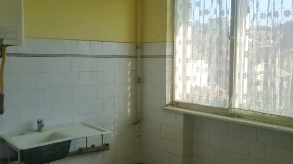 Zona centrala, apartament 3 camere in casa - Poză 9