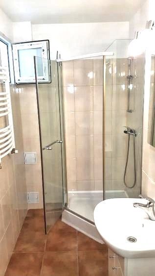 🌳 Închiriez Apartament cu 2 camere, Câmpia Libertății, renovat, aproape - Poză 3
