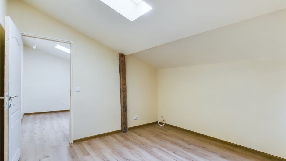 Casă cu 4 camere renovată complet în zona Gării de Nord - Poză 18