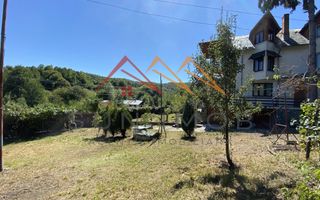 Vila de vanzare, teren 3100 mp, 7 camere, 6 grupuri sanitare, 3 CT, an 1997 - Poză 64