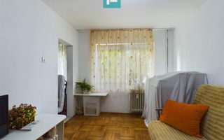 Garsonieră la etajul 2, zona Banu Mărăcine - Poză 4