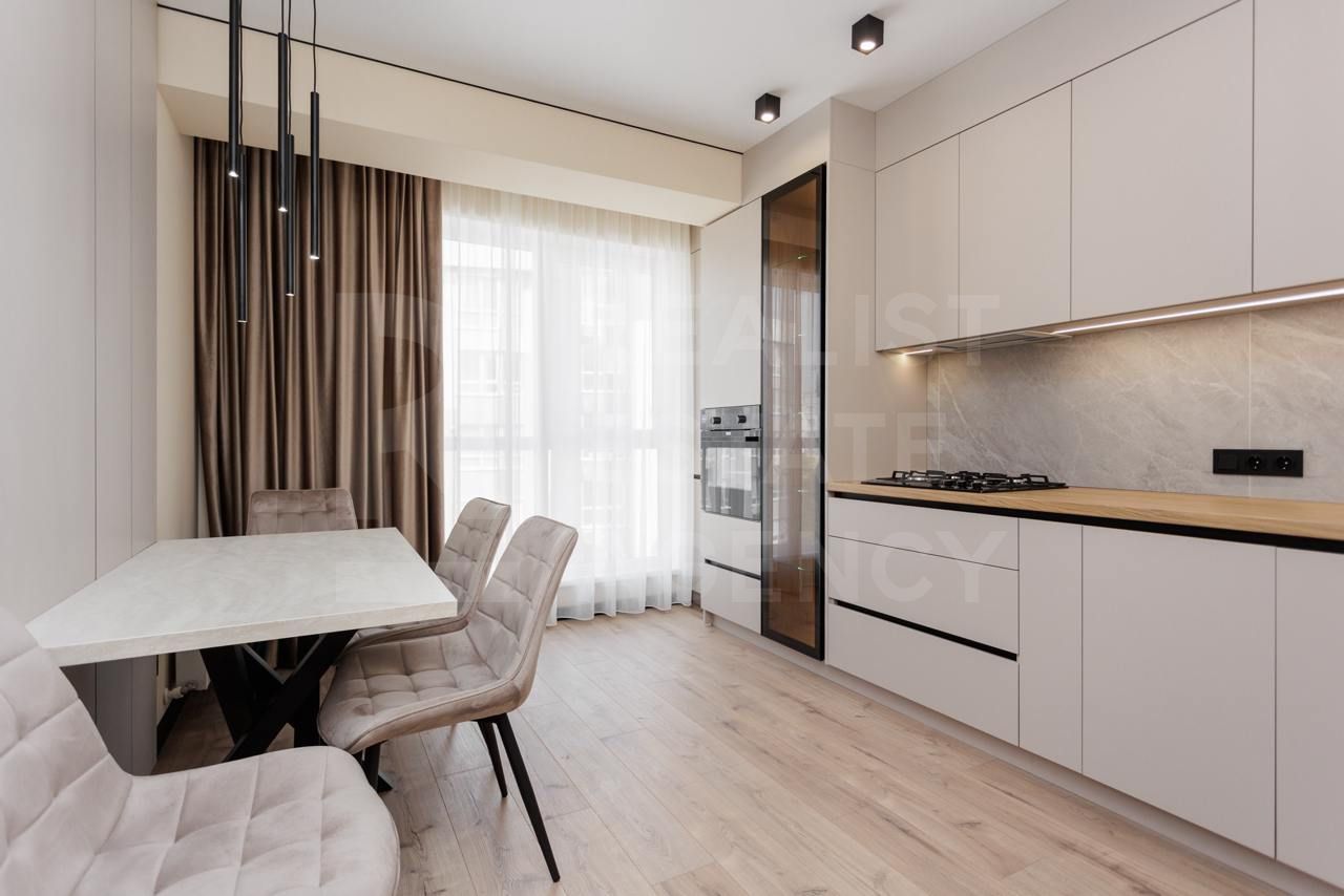 Vânzare, apartament, 2 camere , str. Ghica Vodă, Botanica - Poză 1