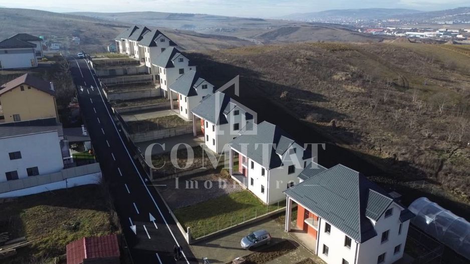 Casa individuala cu teren generos, retrasă de la trafic - Poză 14