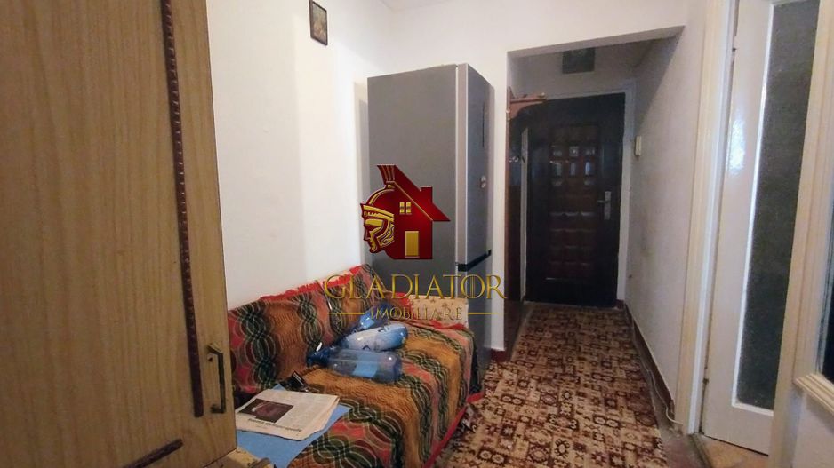 Copou Parc ferit de agitatia bulevardului, spatiu verde, et 1 cu lift - Poză 14