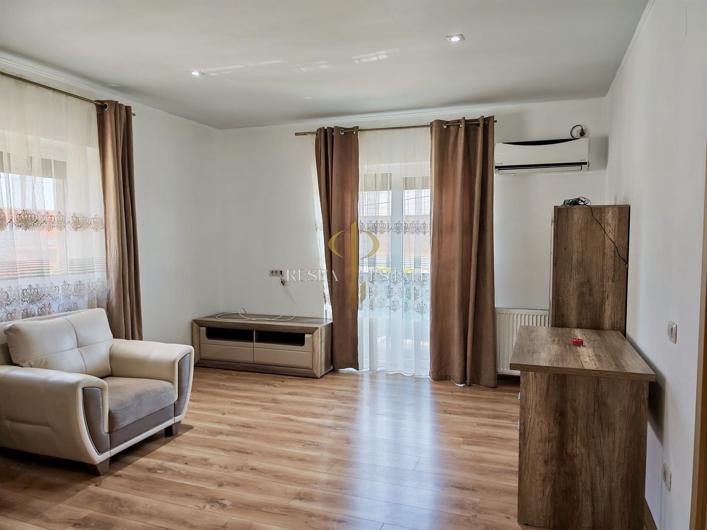 Apartament decomandat 2 camere Giroc, mobilat și utilat - Poză 2