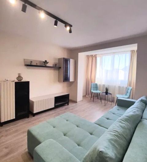 Vanzare 2 camere Vlahuta complet renovat gata de mutare rapida - Poză 1