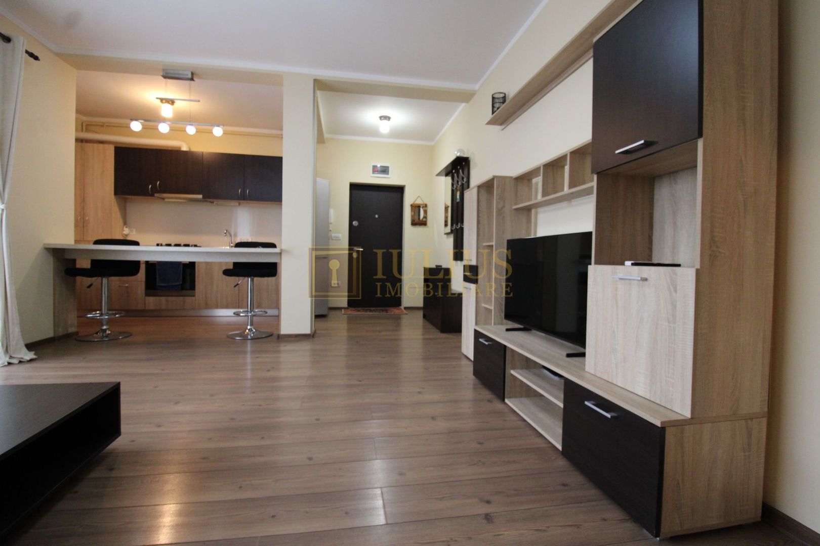 Apartament 2 camere, 2 locuri de parcare – Dumbrăvița - Poză 2