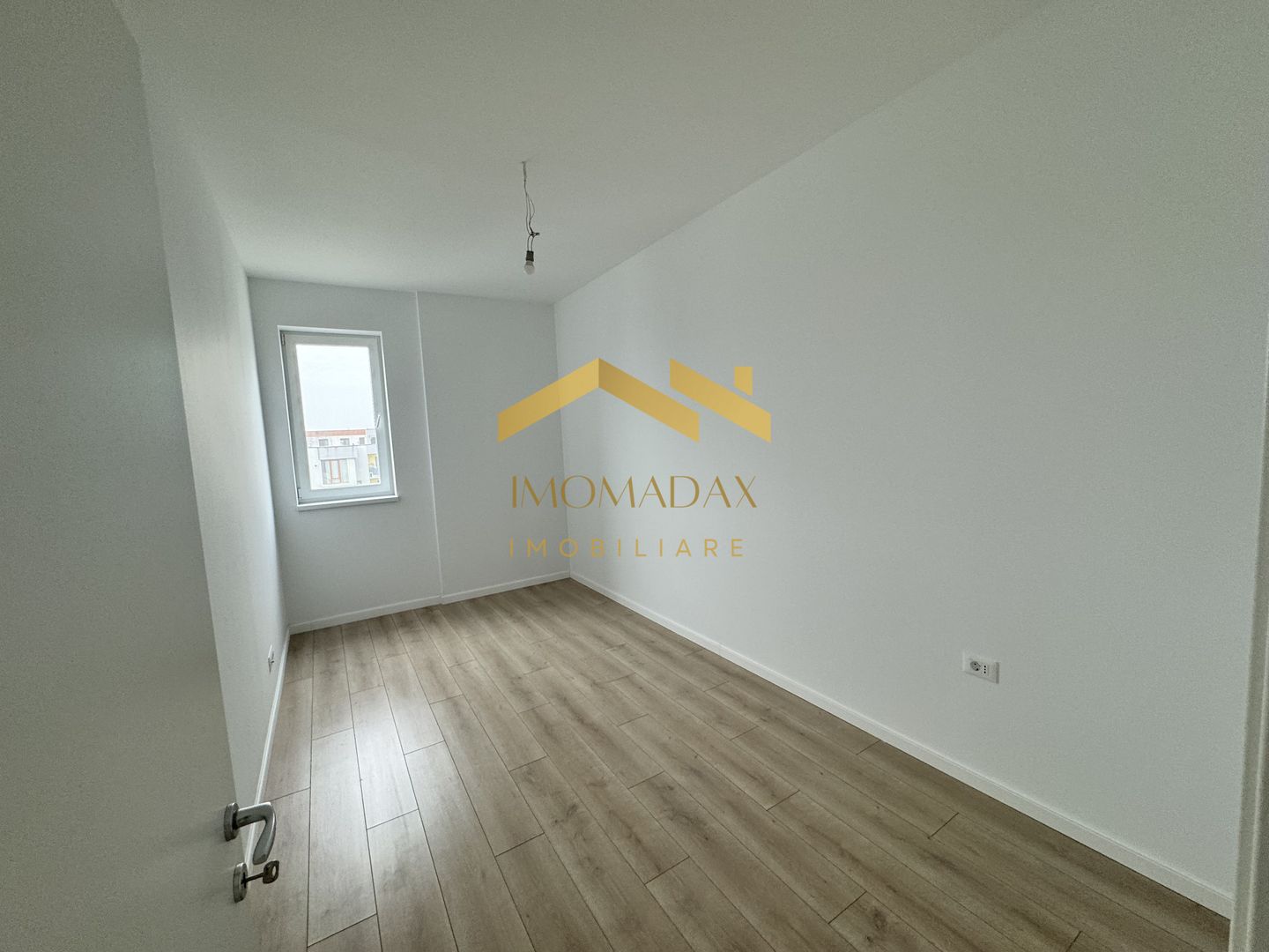 Aradului-3 Camere-2 Băi - Poză 10