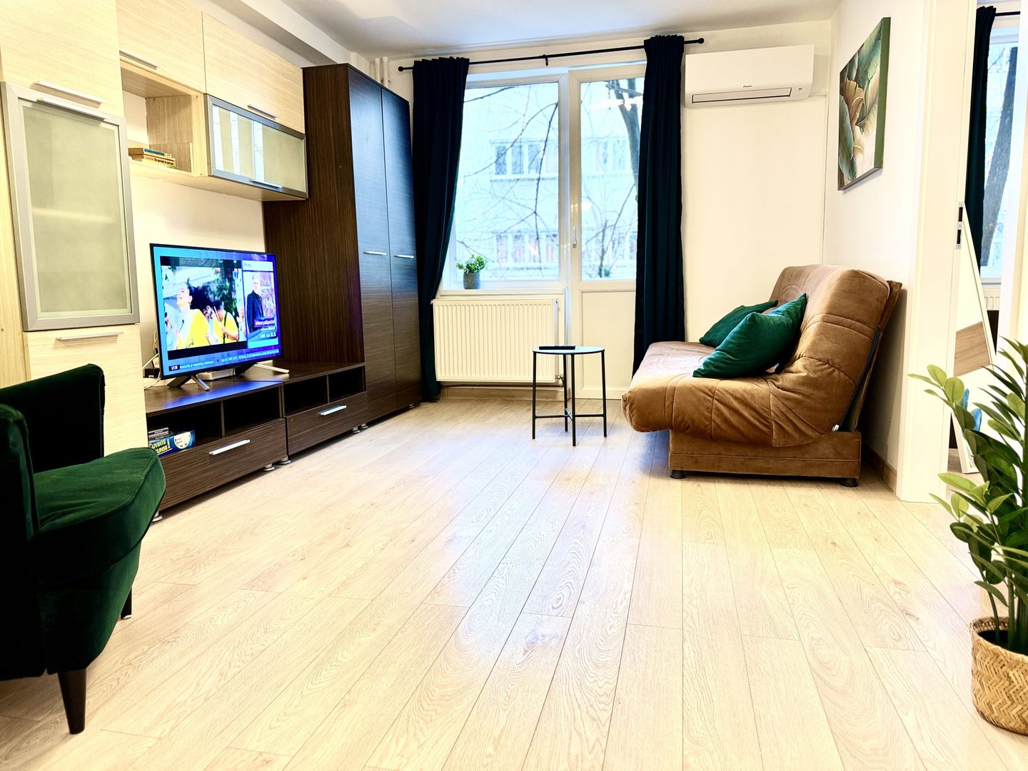 2 camere central vis-a-vis de Posta Mare - Poză 2