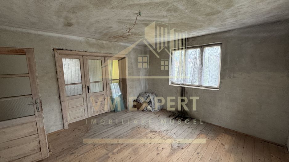 CASĂ 7 CAMERE TEREN 468 MP BUGHEA DE SUS ARGEȘ - Poză 15