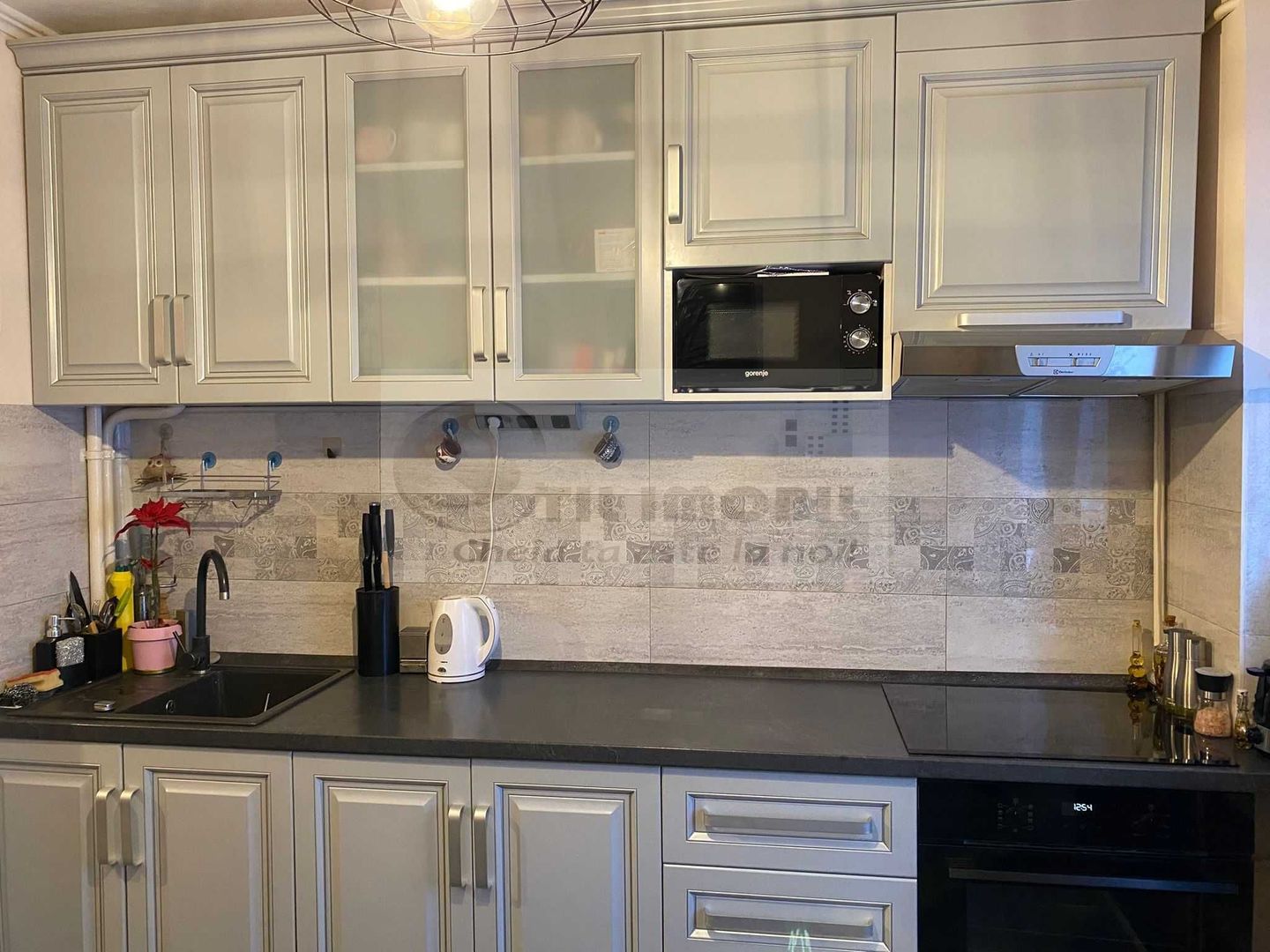 Apartament 3 camere - 72mp - mobilat+utilat complet - 150.000e - Poză 5