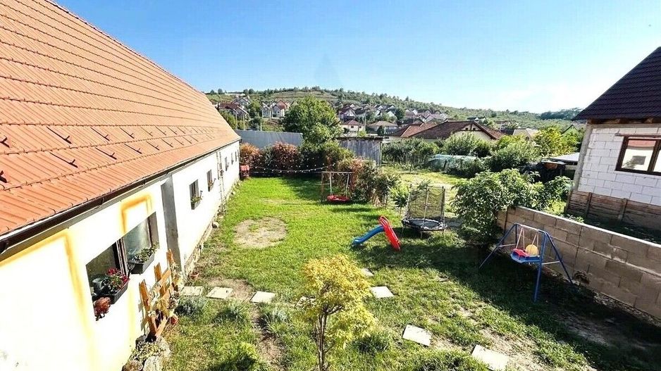 Casă 180 mp utili teren 710 mp panouri solare si hala in Sura Mare - Poză 10