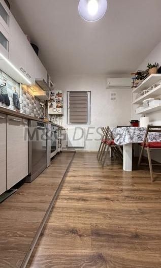 Apartament 3 camere decomandat - Poză 9