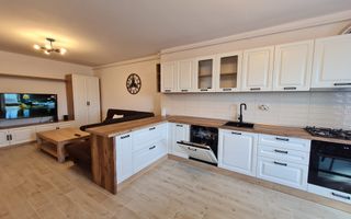 Lux la 5 minute de Iulius Town - Poză 12