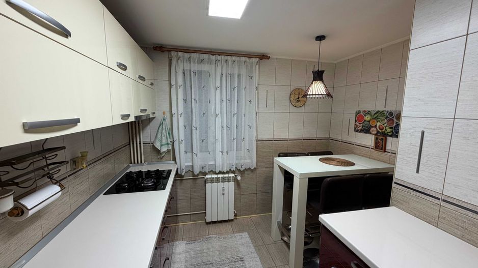 Inchiriere apartament 3 camere Drumul Taberei - Poză 5