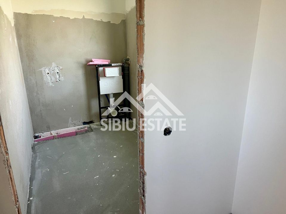 Casa individuala ,cu carport si pivnita, Calea Cisnadiei - Poză 8