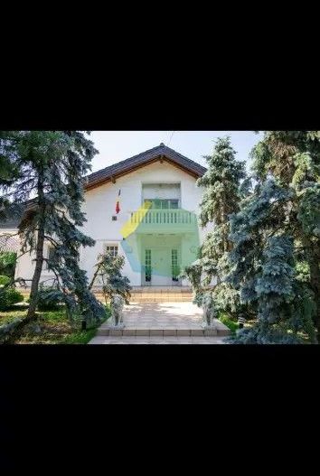 VILĂ IMPRESIONANTĂ CU PARC PRIVAT | 400 mp Construiți | 2.800 mp Teren - Poză 24