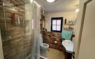 Casă individuală cu 5 camere și curte proprie - în Cisnădioara - Poză 15
