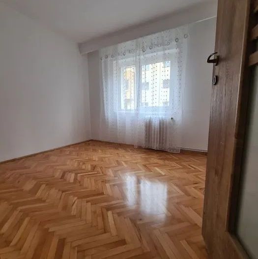 Apartament 3 camere | Marasti | Et intermediar | 2 Balcoane | 70 mp - Poză 3