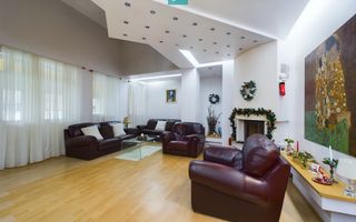 Casă situată Central în Dumbrăvița - Poză 6