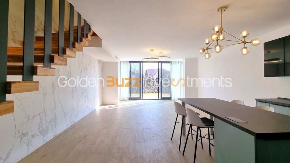 Vila de inchiriat 4 camere Jollie Ville - Poză 1