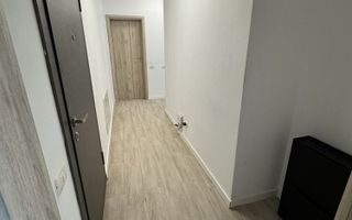 Inchirere apartament 3 camere langa metrou - Poză 2