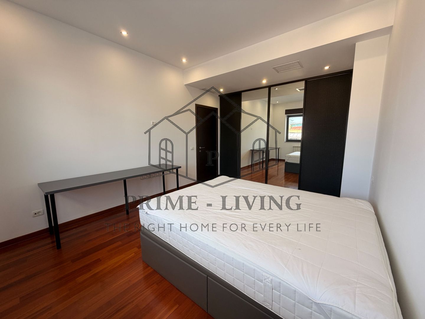 APARTAMENT LUMINOS  CU 4CAMERE LA INCHIRIERE IN DOROBANTI - Poză 11