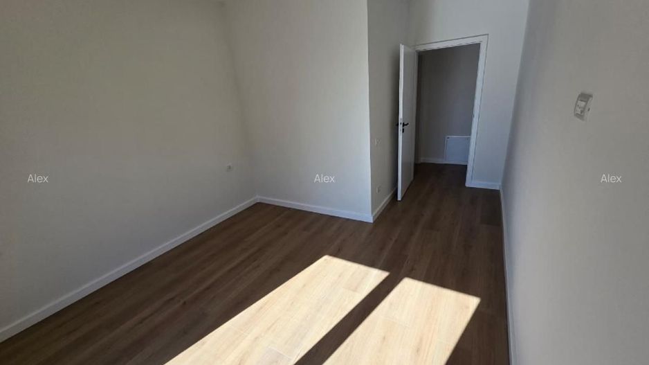 Ofer spre vanzare apartament aproape nou cu 2 camere, nemobilat - Poză 6