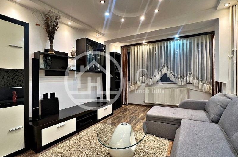 Apartament de vânzare cu 2 camere în zona Rogerius, Oradea - Poză 2