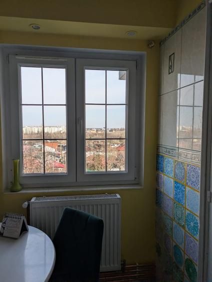 Calitate și spațiu: elegant, 90 mp, 1989, centrală proprie, parcare, priveliște - Poză 12