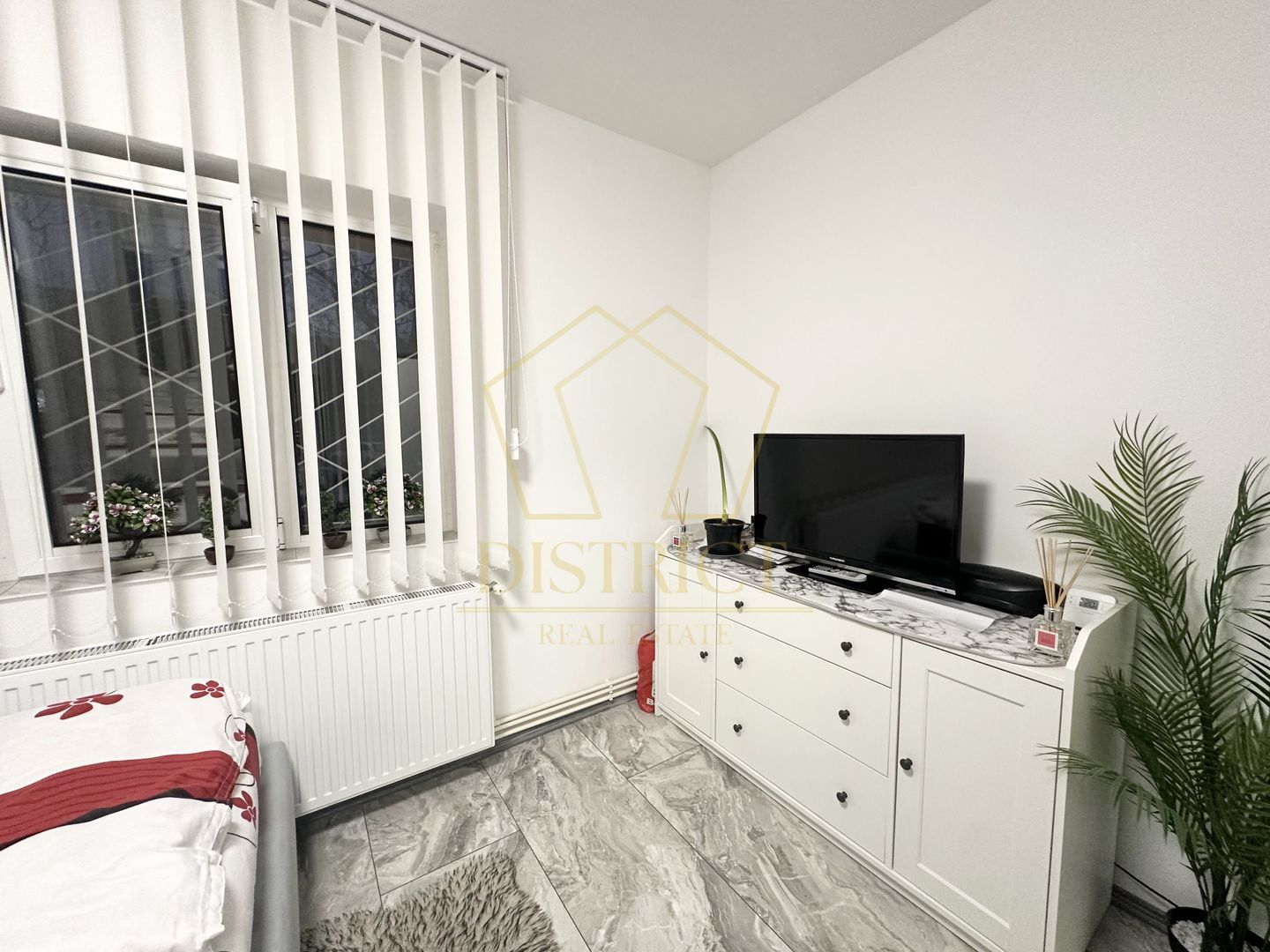 Apartament deosebit cu 2 camere | Zona Sagului - Poză 7