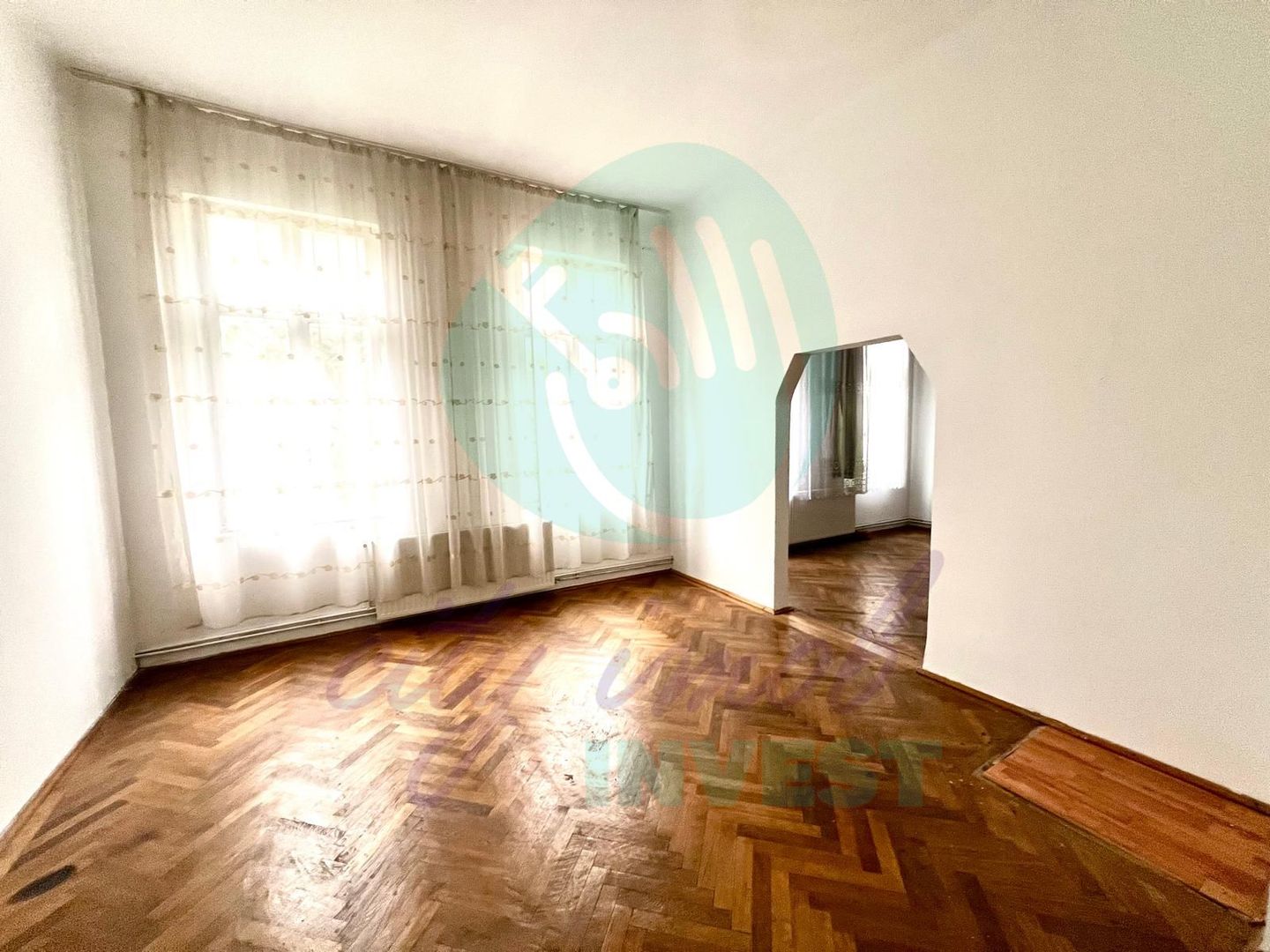 Ap. în Vilă– 4 camere | Ultracentral – Parcul Cișmigiu | Curte comună - Poză 6