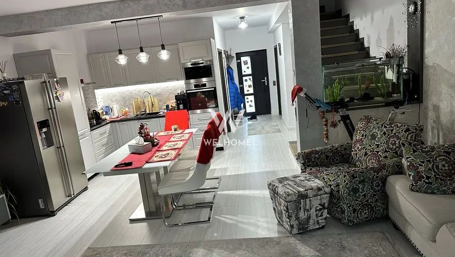 Casă modernă, garaj și curte amenajată – Șelimbăr - Poză 1